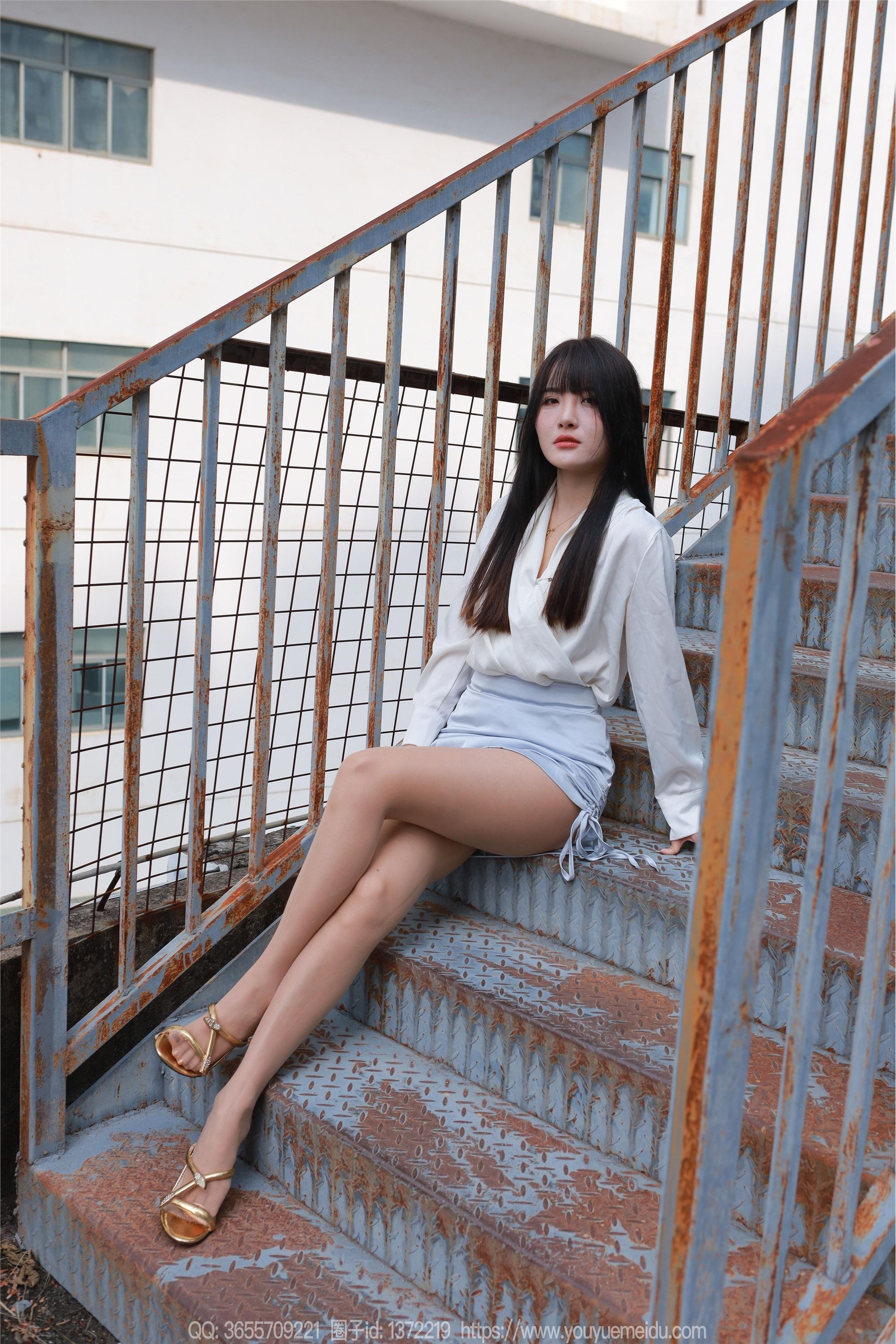 IESS异思趣向  2024.11.08 丝享家 1893 婉萍《蓝色短裙（上）》